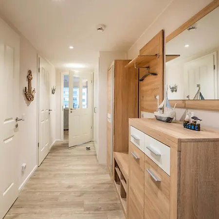 Haus Strandlaeufer 1 4 Deichperle شقة *